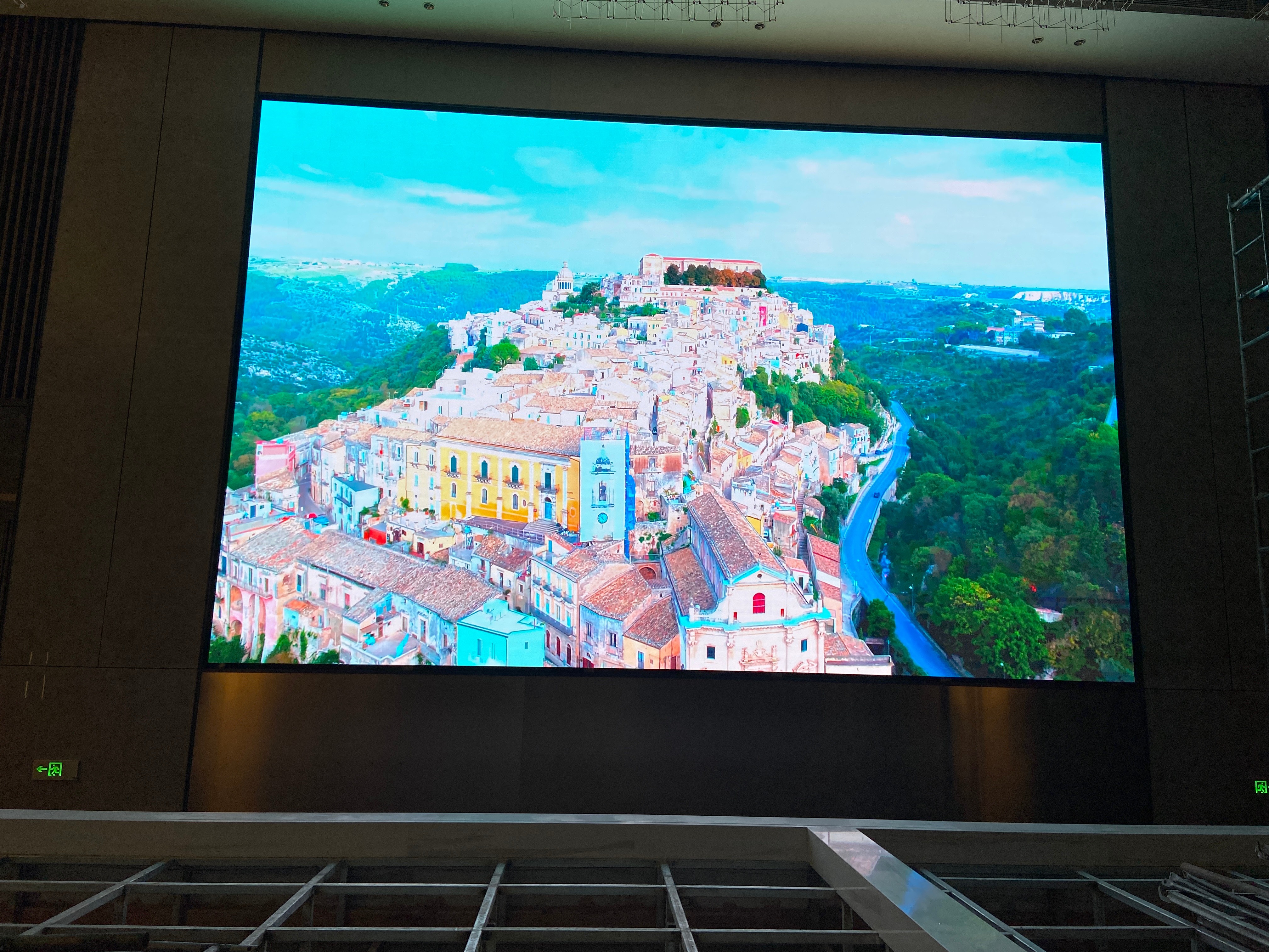 AMOUY艾默依P3室内LED显示屏 AMOUY艾默依P3室内LED显示屏