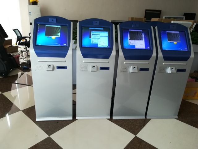 AMOUY 27寸电容触摸一体机